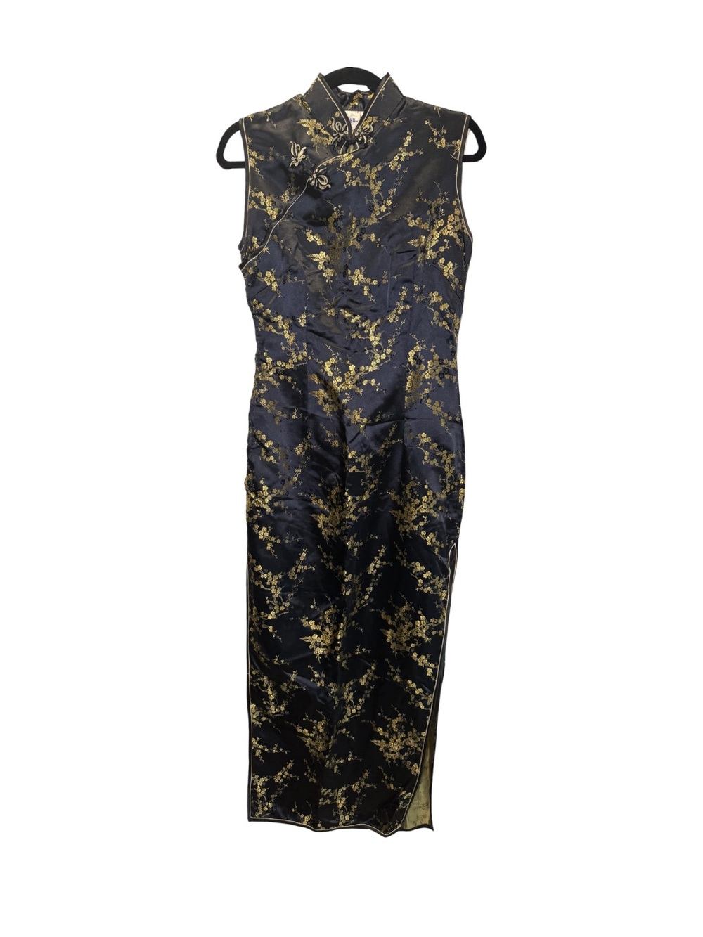 Black & Gold Sleeveless Cheongsam Dress